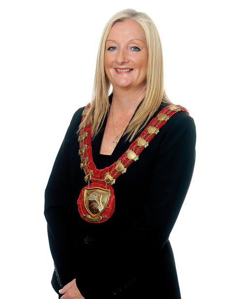 Mayor Tracey Roberts JP (2023)