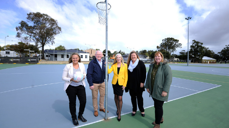 Member for Wanneroo Sabine Winton MLA, Councillor Brett Treby, Wanneroo Mayor Tracey Roberts, Deputy Mayor Natalie Sangalli and WDNA President Yvette Thomson at Kingsway.