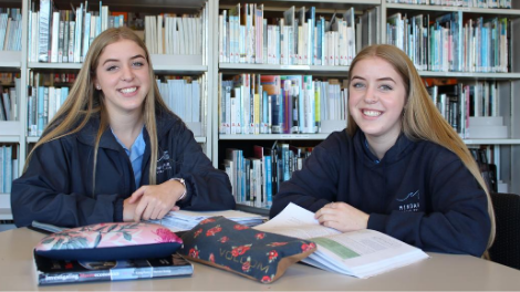 Mindarie Senior College Year 12 students Katie and Emilie Graham received Student Scholarships from City of Wanneroo in 2020.