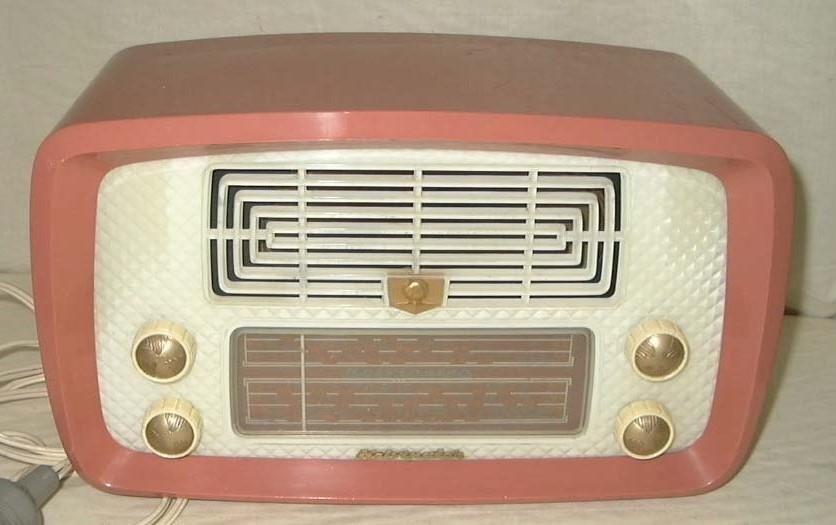 May 2023 museum collection highlight pink bakelite kelvinator radio photo