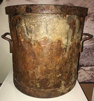 Museum collection - toilet can