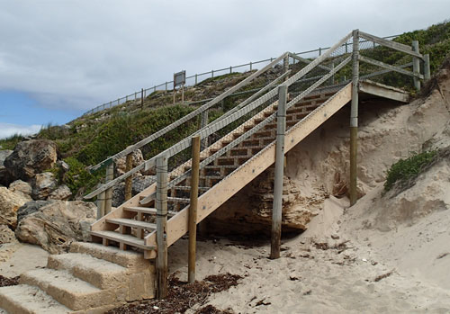 Claytons Beach stairs to beach