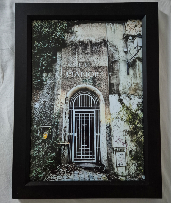Kara Shead, 'Le Manoir'